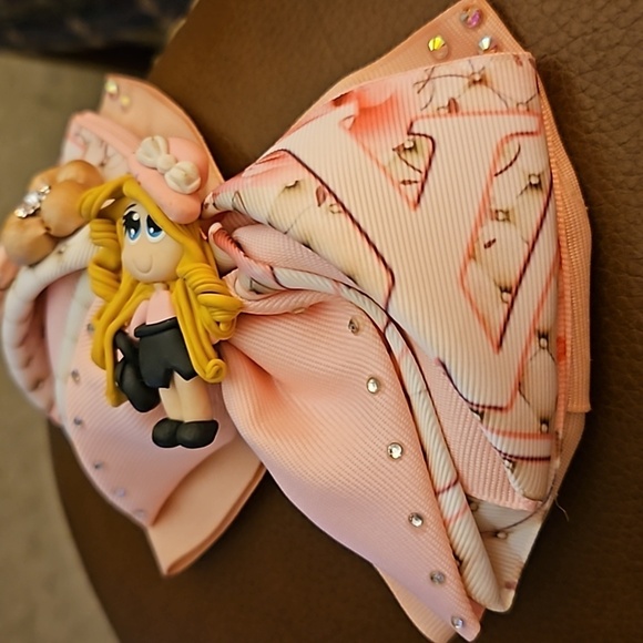 Large Pink Bedazzled Clay Shopper Girl Floral Clip-on Ribbon Bow - Picture 8 of 8